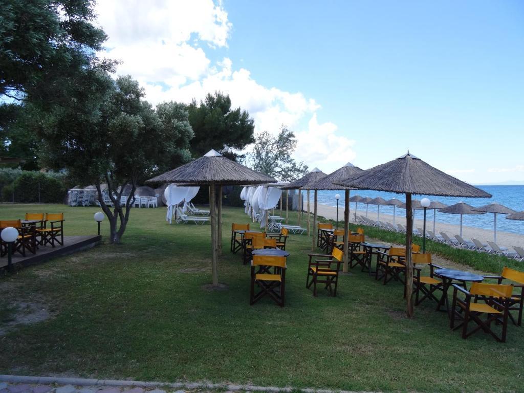 Kopsis Beach Hotel Pefkochori Exteriör bild
