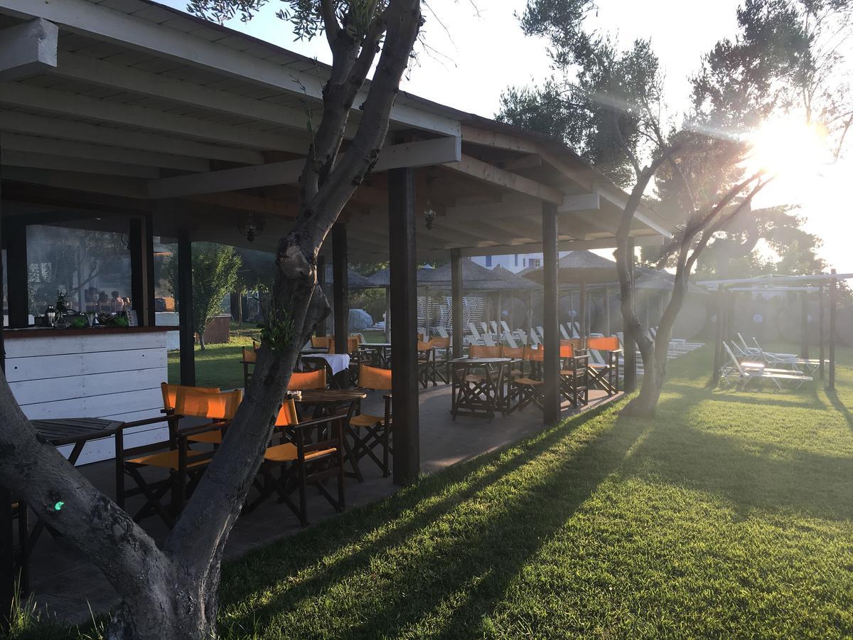 Kopsis Beach Hotel Pefkochori Exteriör bild